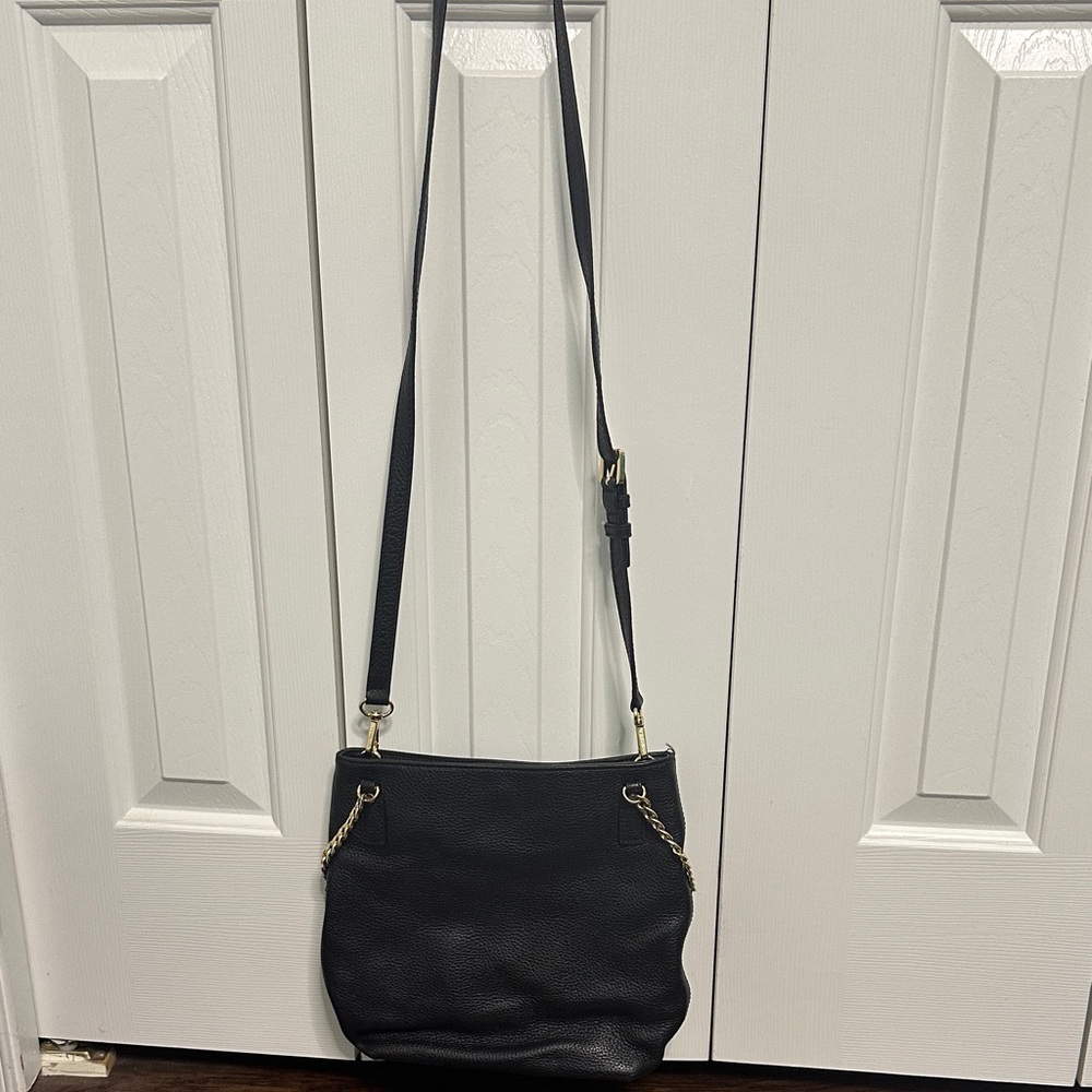 MICHAEL Michael Kors Black Pebbled Leather Shoulder Bag - Picture 3 of 4